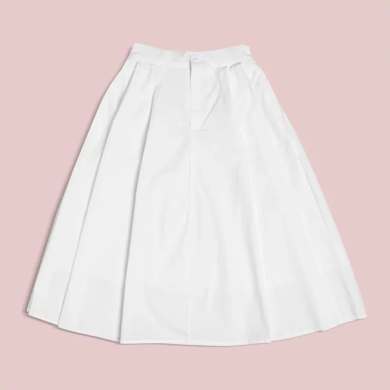 white-pleated-line-skirt