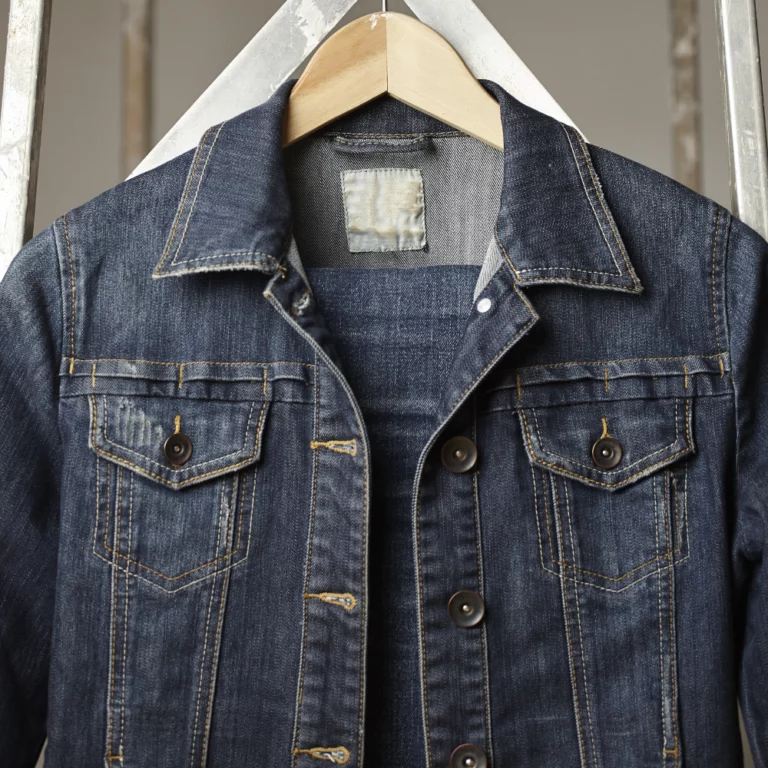 sewing-denim-jacket-buttons